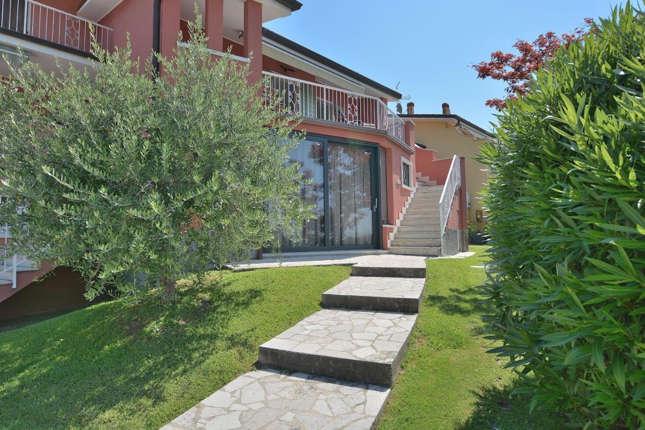 Apartment Joan Miro With Pool Bardolino Exterior foto