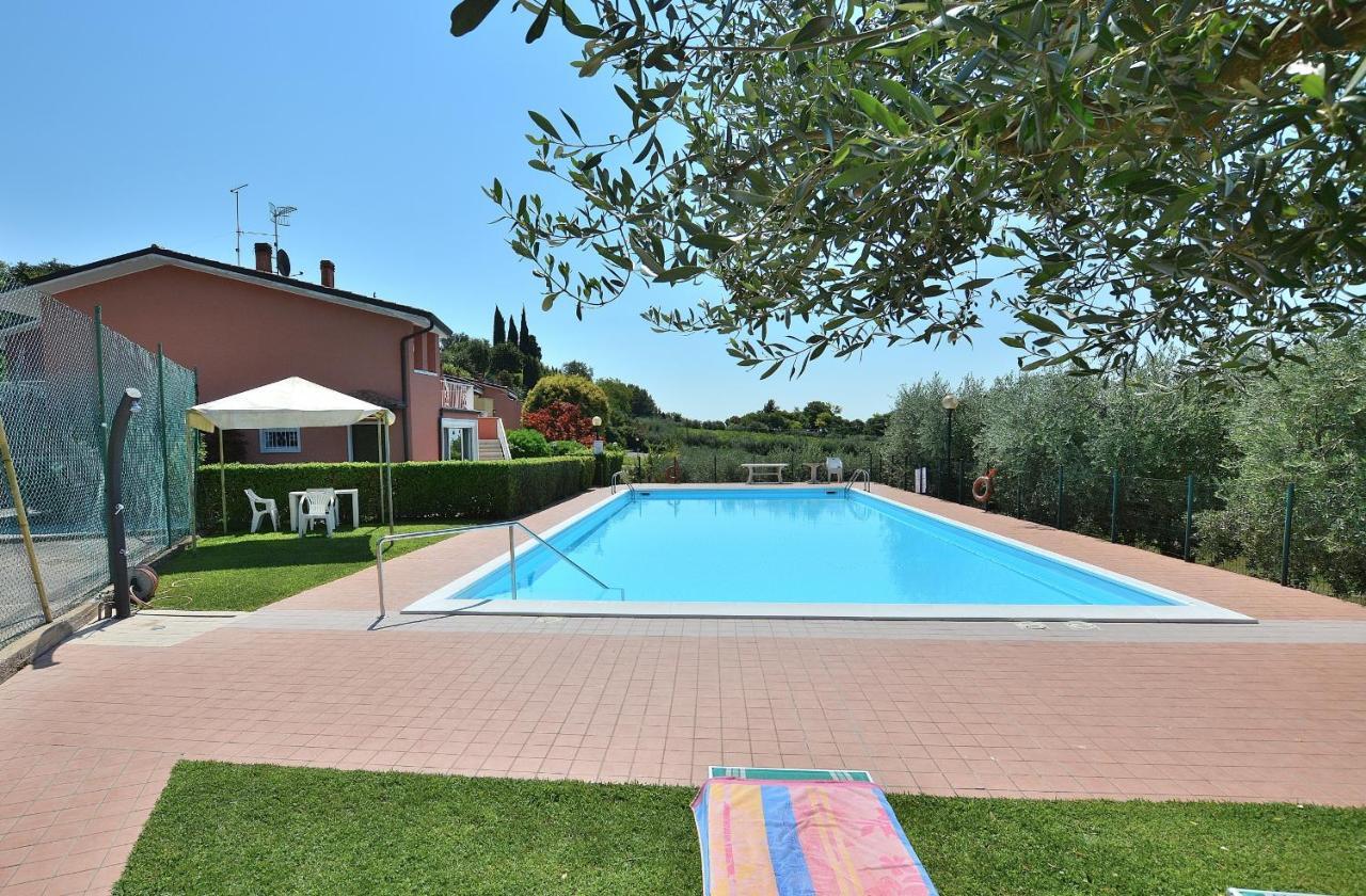 Apartment Joan Miro With Pool Bardolino Exterior foto